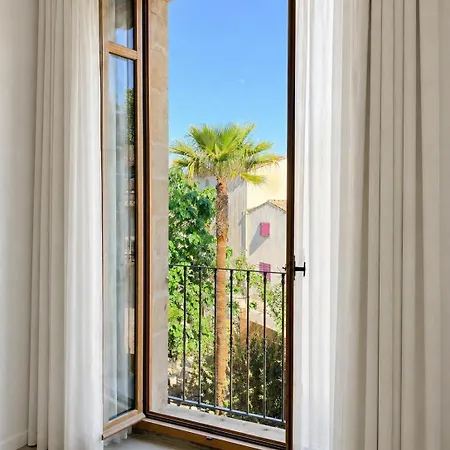 Le Palmier Petite Camargue فندق مبيت وإفطار 3*